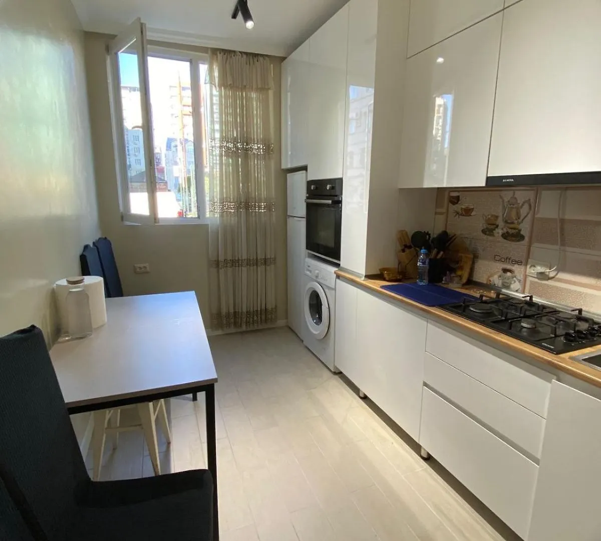 42M Square Apartment Bedroom Living Room And Kitchen Separatly Batumi 0*,  Georgia